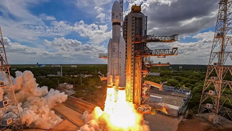 Why Luna-25 Failed While Chandrayaan-3 Is Likely To Succeed: A Race To The Moon