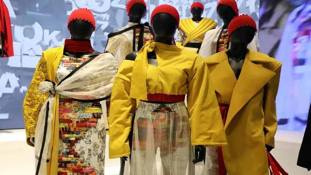 Mannequins in a fashionable outfit at IFCO, February 2023