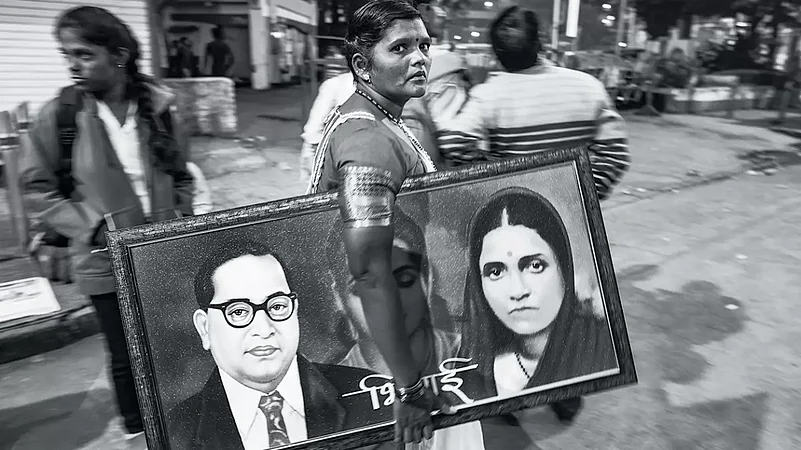 Followers pay tribute to Ambedkar at Chaitanyabhoomi on his death anniversary