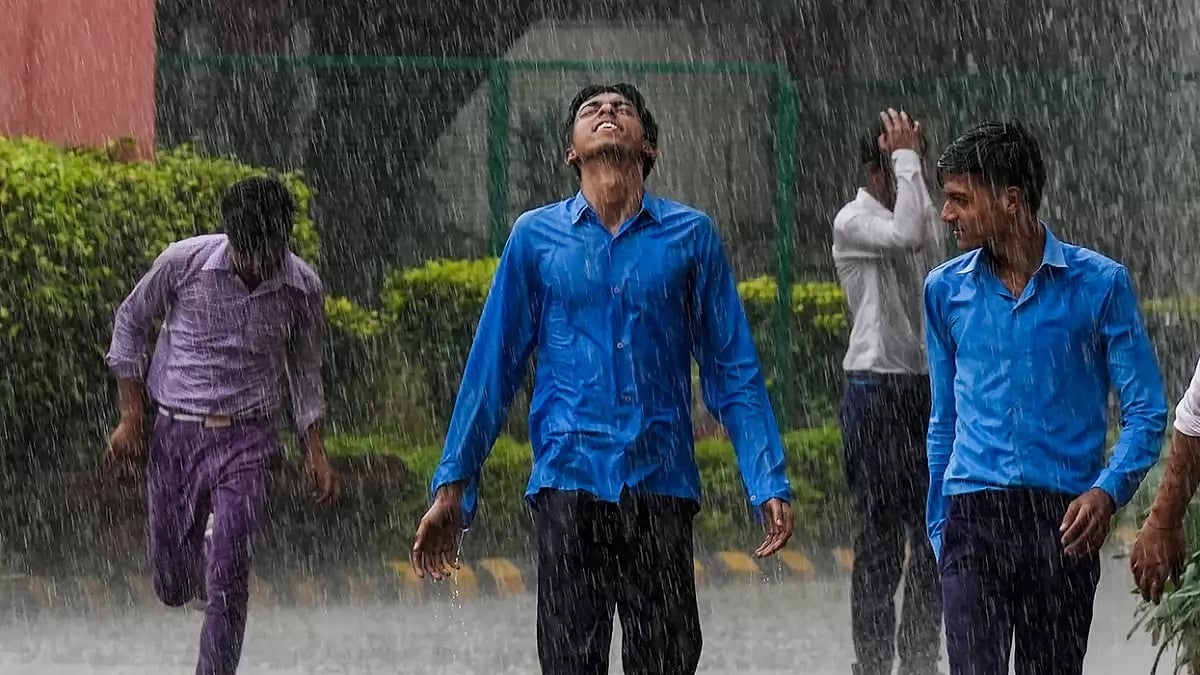 Monsoon rain in Delhi