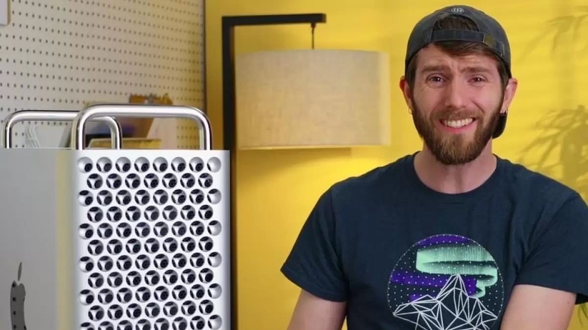 Linus Sebastian: Here is how  this famous Canadian YouTuber earned  an impressive net worth of $90 million