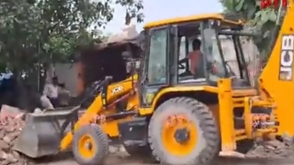 Demolition drive in Geeta colony