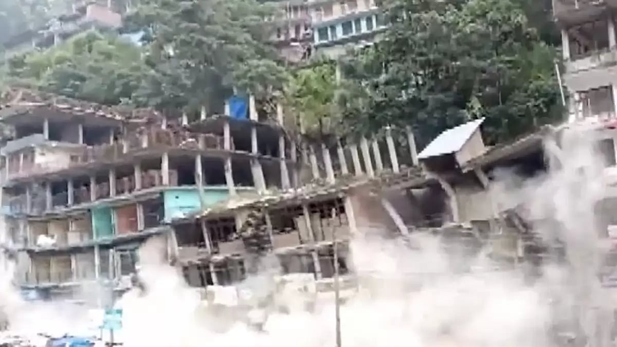 Himachal Pradesh: Sinking Of Land And Collapse Of Houses Continue In Shimla's Rampur, Locals Demand Relocation