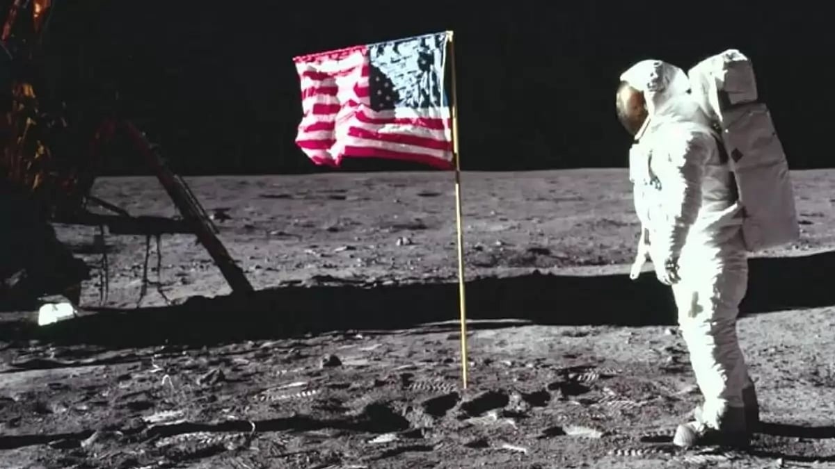 ‘Apollo 11’ (2019)