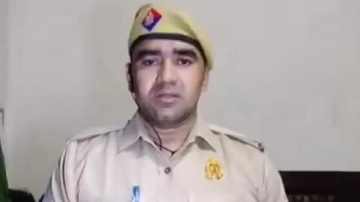 a poignant video featuring Uttar Pradesh constable Omveer Singh has emerged, drawing attention to th
