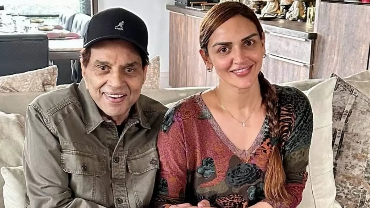 Dharmendra, Esha Deol - null