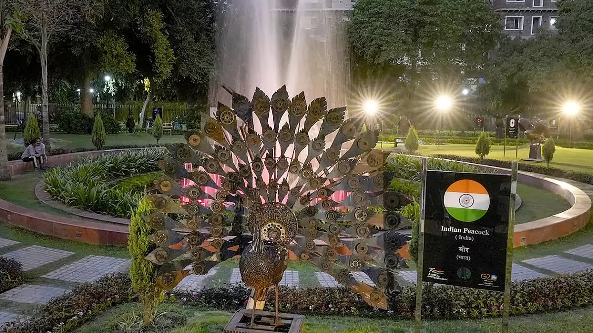 Scrap metal sculpture at NDMC Park