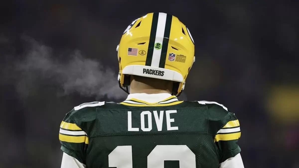 Jordan Love wins hearts for victory against Chicago Bears.