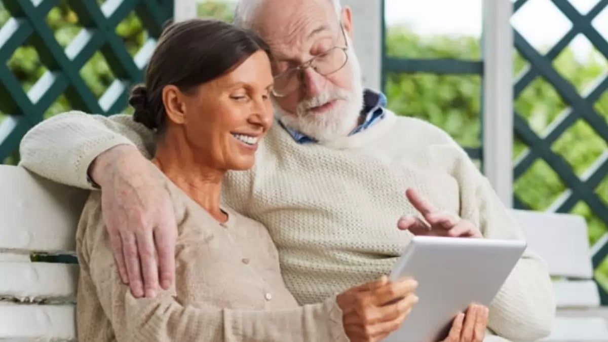 International pension options for US seniors