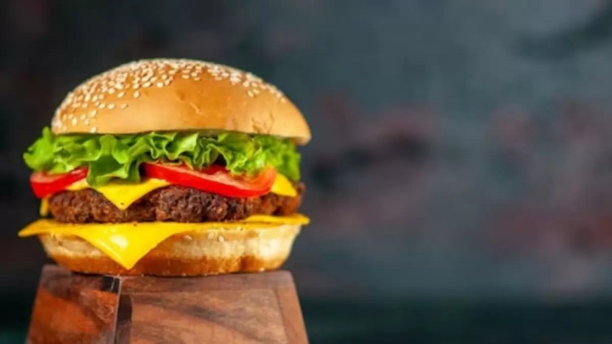 National Cheeseburger Day