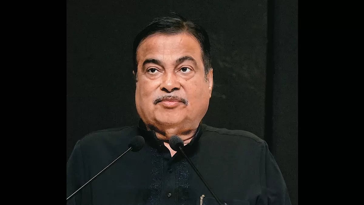  Nitin Gadkari