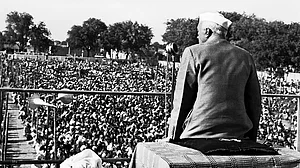 Sepia Tinted: Then Prime Minister Jawaharlal Nehru addresses an election rally