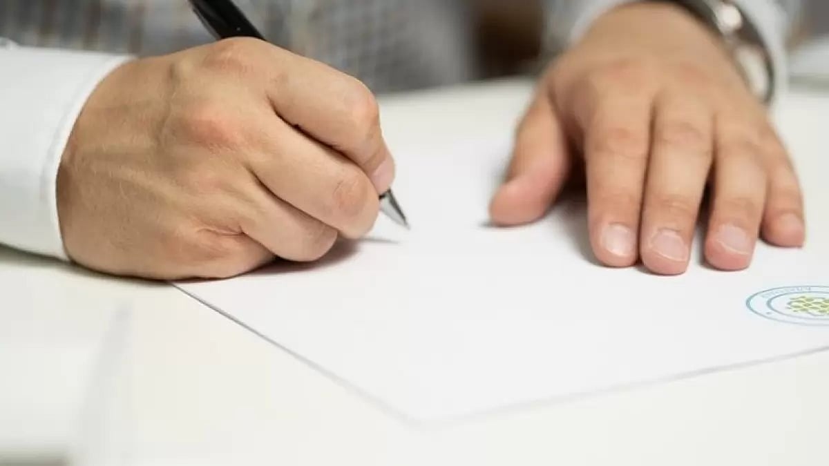 visa agency withdraws notice (Representational Image)