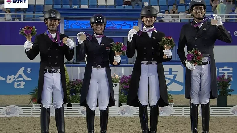 The last medal in dressage, a bronze, came during the 1986 edition. - null