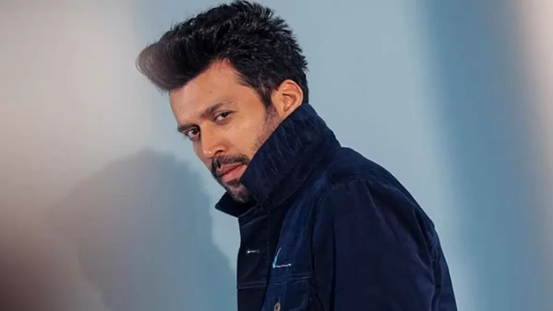 Life Comes Full-Circle For Anjumm Shharma With His New Milan Luthria-Directorial