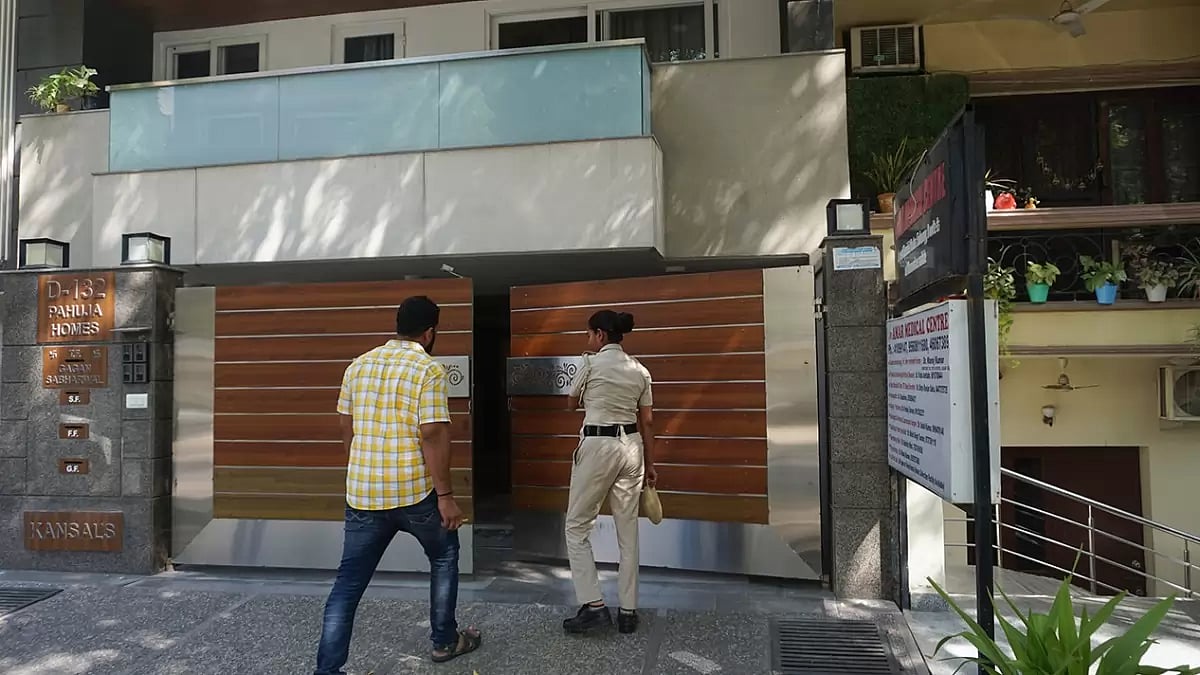 Delhi Police raids NewsClicks office, journalists houses