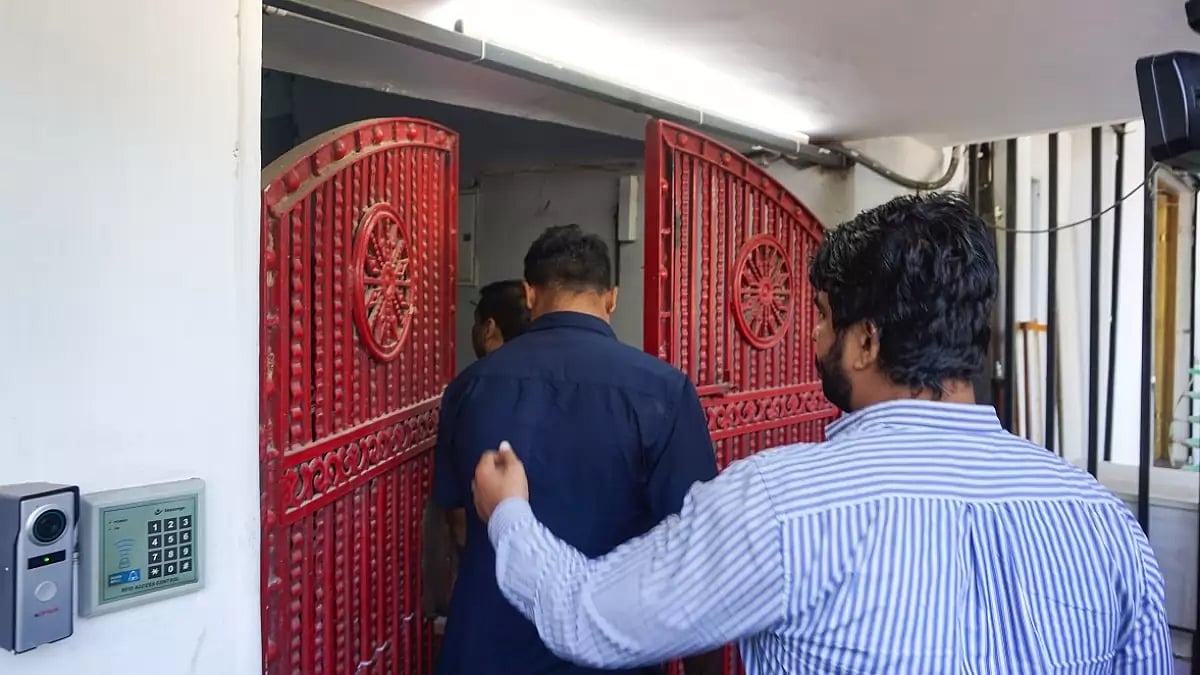 Delhi Police raids NewsClick office and homes of journalists