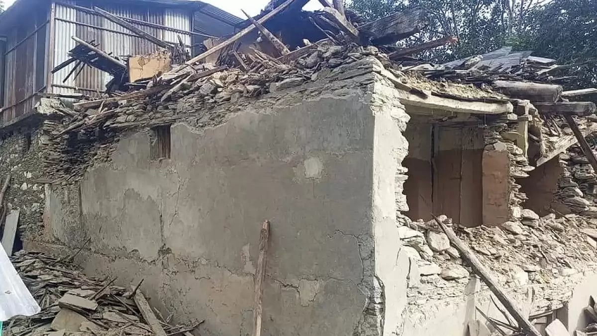 A house damaged in Nepal earthquake today (Photo: Nepal Red Cross Society)