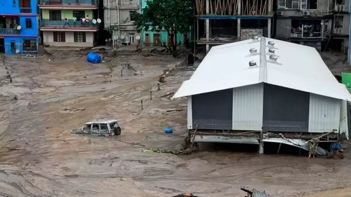 Vehicles submerged, roads inundated as flash-flood hits Sikkim