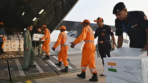 India sends Humanitarian aid to the people of Palestine on a previous mission