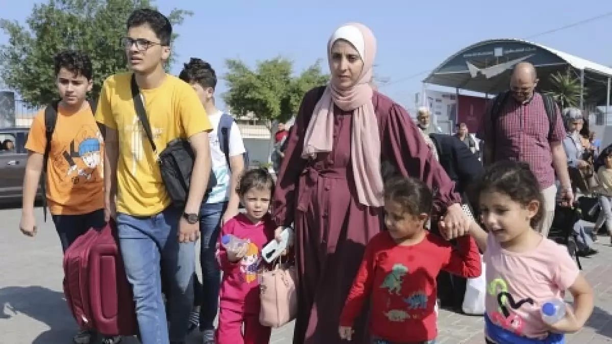 Foreign passport holders at the Rafah crossing