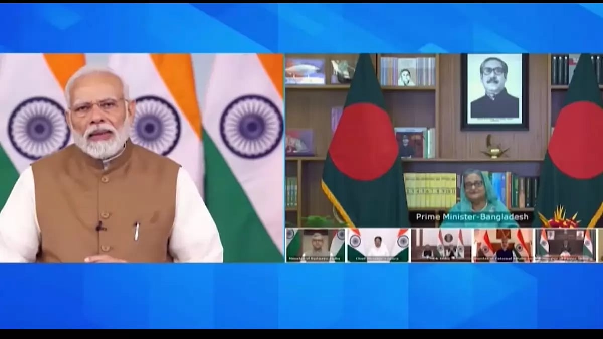  PM Modi and his Bangladeshi counterpart Sheikh Hasina jointly inaugurated rail projects.