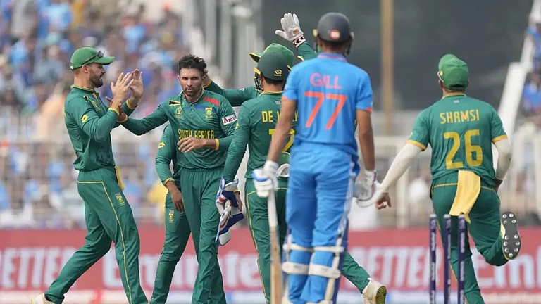 Keshav Maharaj and teammates celebrate Shubman Gills wicket in Kolkata. - null