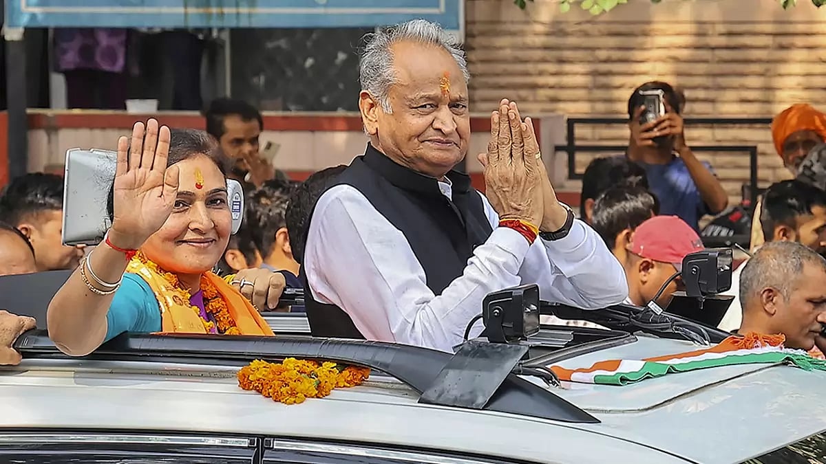 CM Ashok Gehlot at Guarantee Yatra in Jaipur