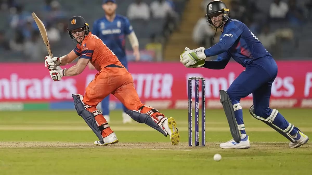 England beat Netherlands by 160 runs