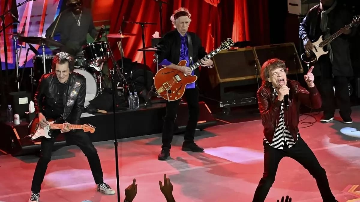 Rolling stones