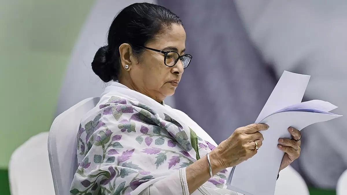 Mamata Banerjee at TMC meeting