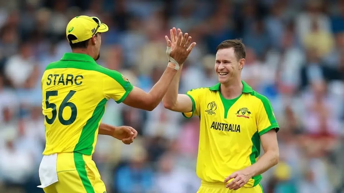 Jason Behrendorff (R) with Mitchell Starc (R) during a match in ICC Cricket World Cup 2019