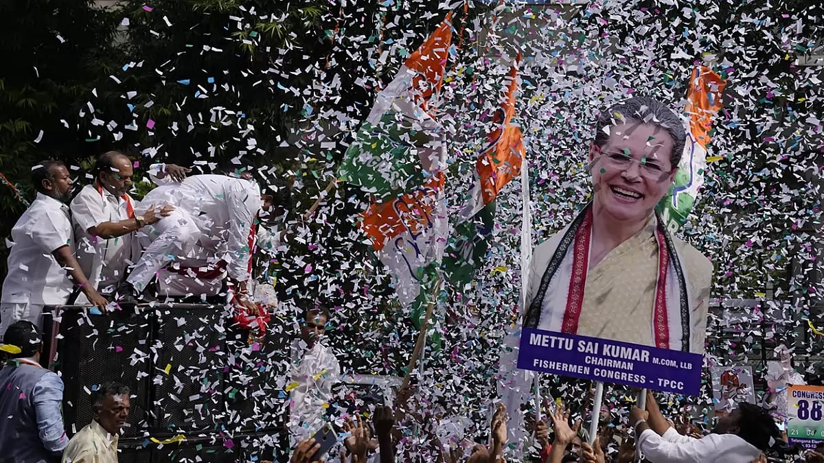 Telangana polls: Congress celebrates lead