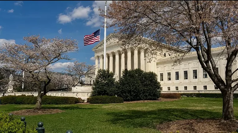 The Supreme Court is Set to Make a Decision in the Moore v. United States Case - null