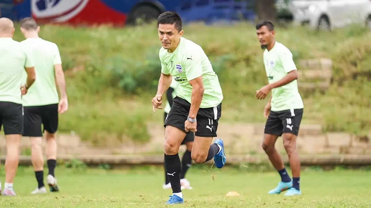 Sunil Chhetri (C) and Co train ahead of Bengaluru FC's ISL match against Mumbai City FC.