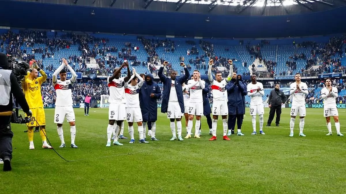 Paris Saint-Germain players appreciate fans