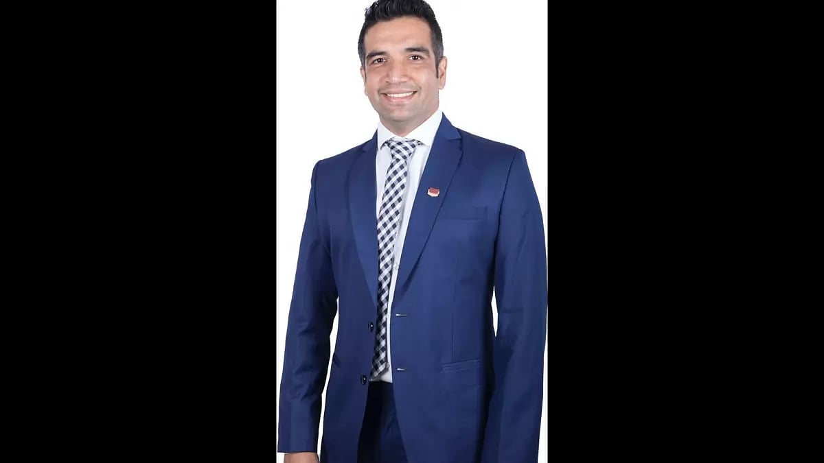  Deepesh Arora