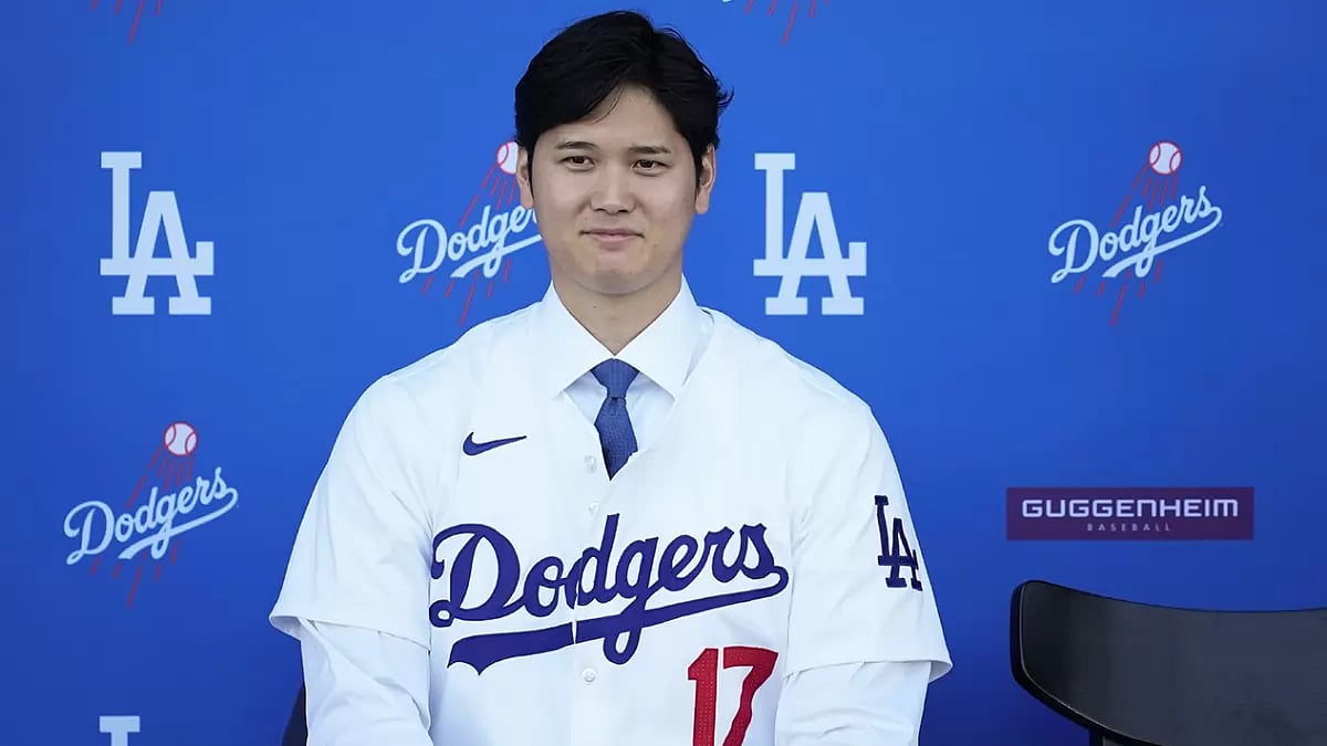 LA Dodgers introduce Shohei Ohtani