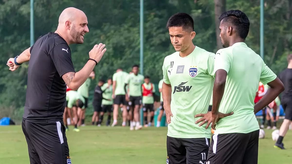 Bengaluru FC's new coach Gerard Zaragoza talking with Sunil Chhetri before next clash.