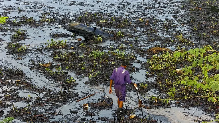 Cyclone Michaung: Oil spill in TN - null