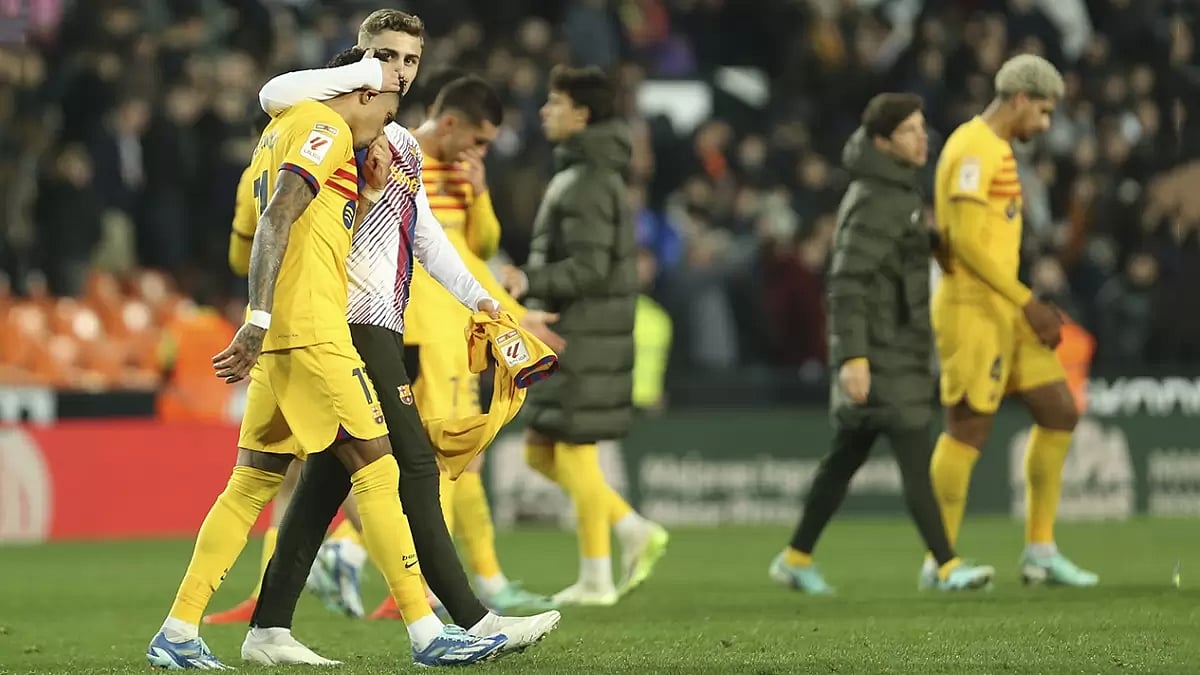 Spanish La Liga Match: Barcelona vs Valencia