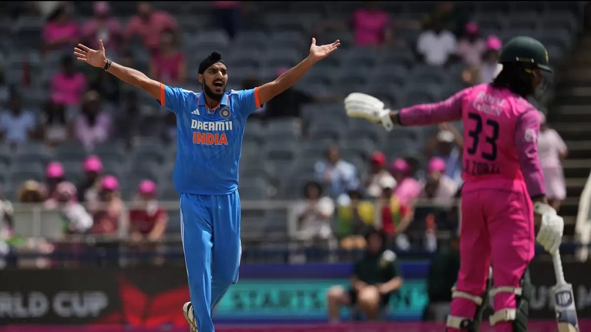 Arshdeep Singh appealing for LBW of Rassie van der Dussen in 1st ODI against South Africa in Johannesburg