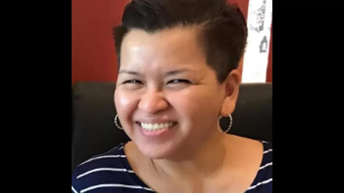  Indah Abayan