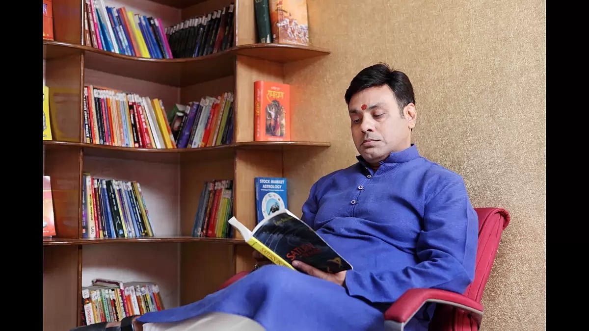 Vinay Bajrangi  