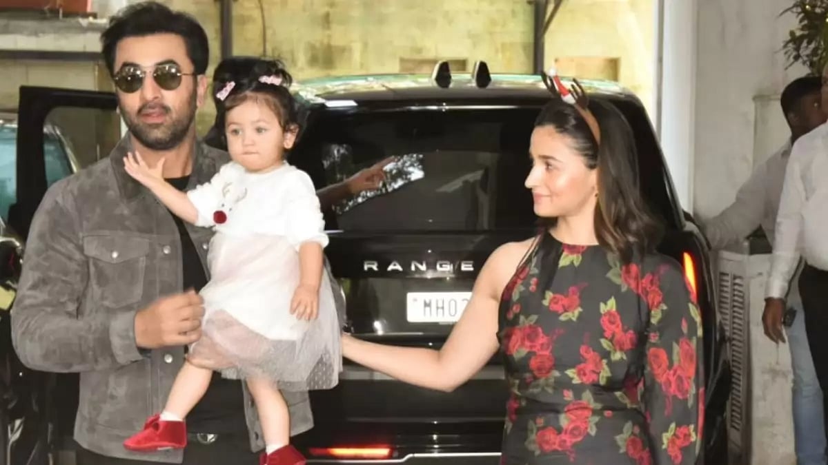 Ranbir Kapoor, Alia Bhatt With Daughter Raha
