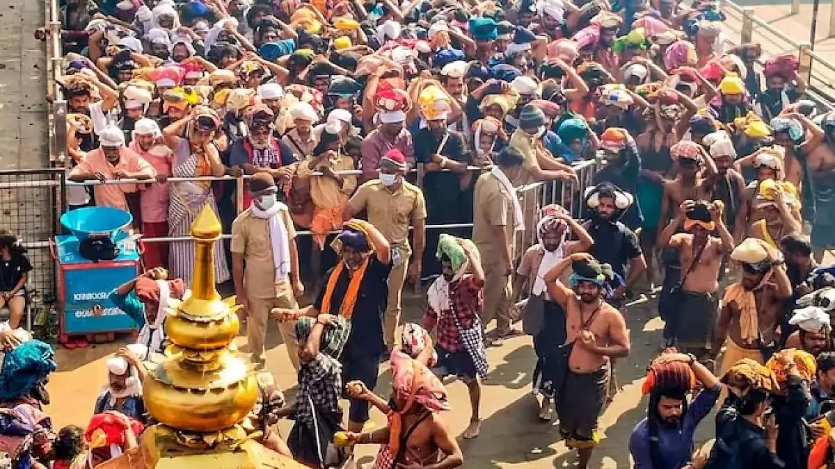 file pic | : Devotees of Lord Ayyappa at the Sabarimala Temple to offer prayers |