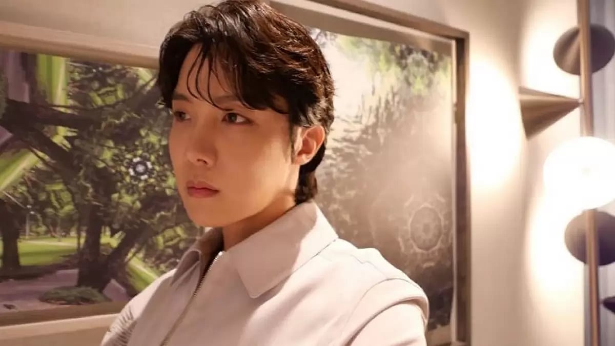 X : BTS J-Hope on the band facing difficult times in 2028