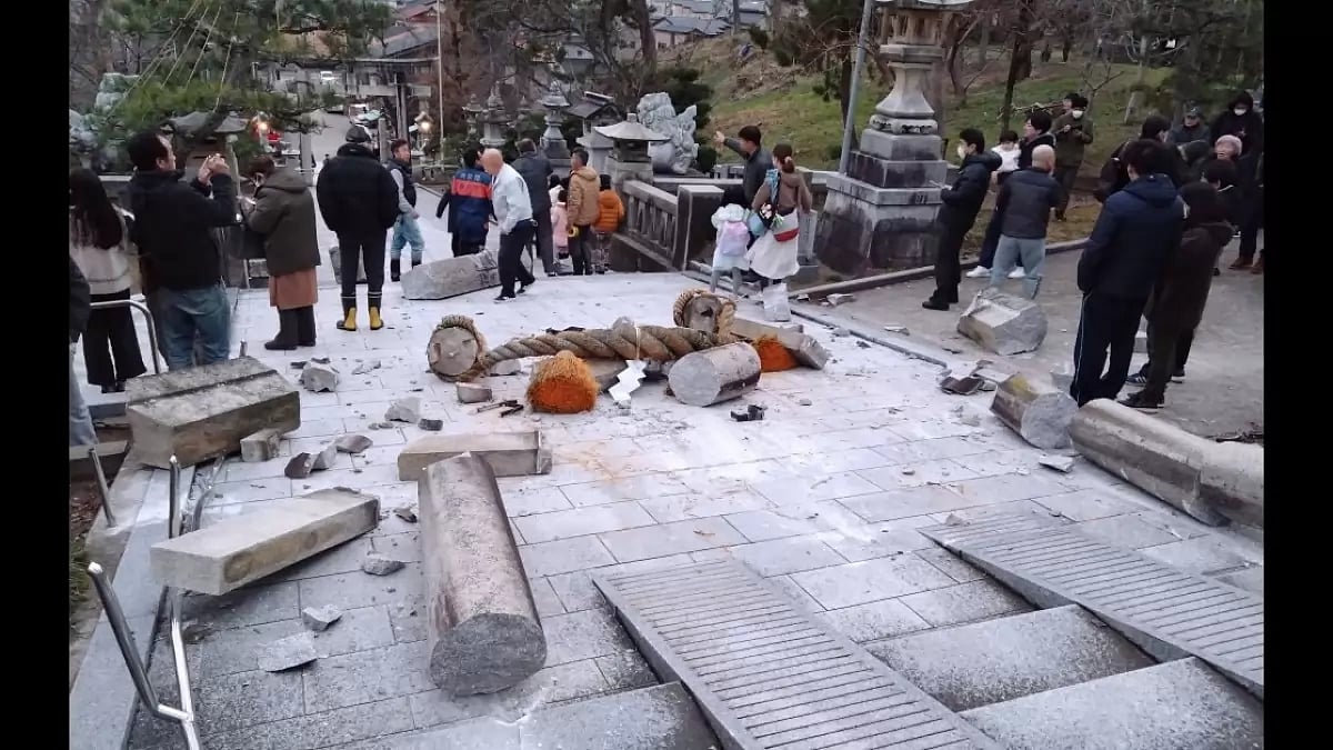 The powerful earthquake of over 7 magnitude struck Japan.