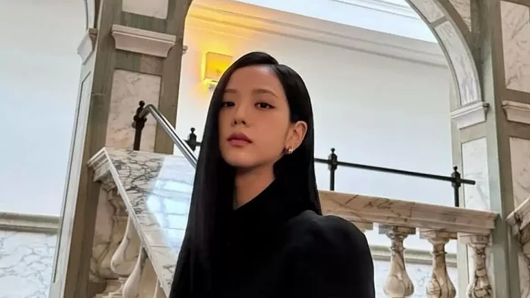 BLACKPINK's JISOO - null