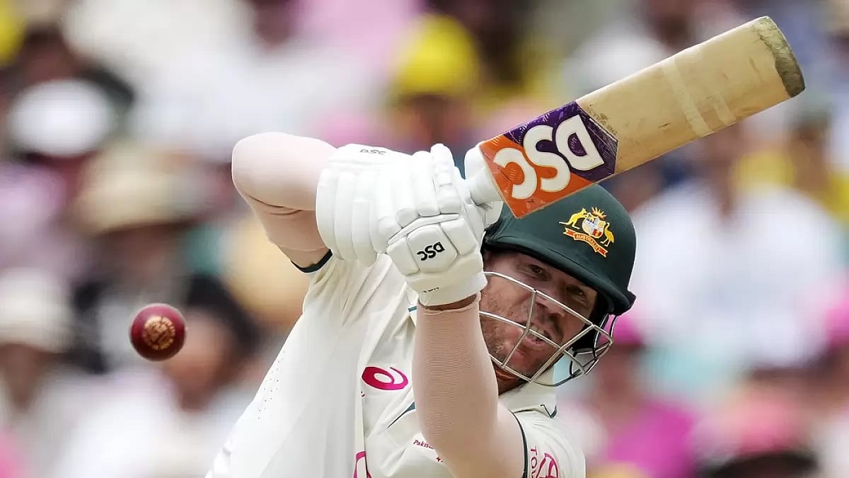 David Warner bats during the third Test between Australia and Pakistan in Sydney.